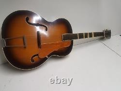 GUITARE JAZZ HOYER fabriquée en ALLEMAGNE