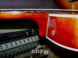 Guitare acoustique Grand Concert Silvertone S1212 de 1970 fabriquée par Harmony