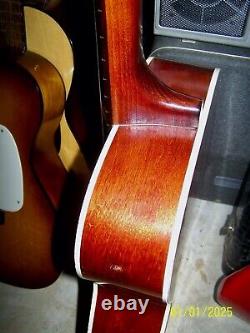 Guitare acoustique Grand Concert Silvertone S1212 de 1970 fabriquée par Harmony