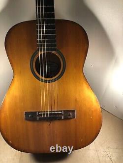 Guitare acoustique classique Silvertone des années 1960 fabriquée aux États-Unis