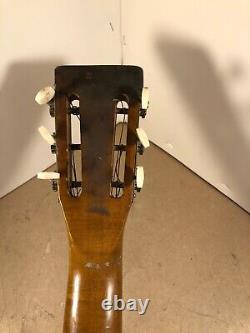 Guitare acoustique classique Silvertone des années 1960 fabriquée aux États-Unis