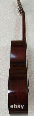 Guitare acoustique classique Suzuki C-150 naturelle fabriquée au Japon avec étui rigide