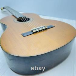 Guitare acoustique classique Yamaha C-200 avec étui souple fabriquée au Japon