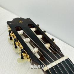 Guitare acoustique classique Yamaha C-200 avec étui souple fabriquée au Japon