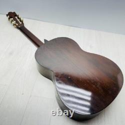 Guitare acoustique classique Yamaha C-200 avec étui souple fabriquée au Japon