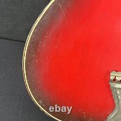 Guitare acoustique rouge en bois Harmony des années 1950 fabriquée aux États-Unis