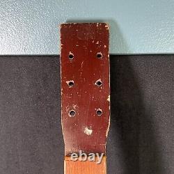 Guitare acoustique rouge en bois Harmony des années 1950 fabriquée aux États-Unis