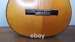 Guitare classique Admira Vintage et étui fabriqués en Espagne