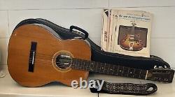 Guitare classique acoustique Vintage VAL DEZ ESPANIA avec étui fabriquée en Finlande