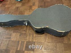 Luthier fabriqué guitare acoustique espagnole Taurus