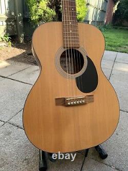 Martin Om-1 Orchestra Model American Made Acoustic Guitar & Hard-case
