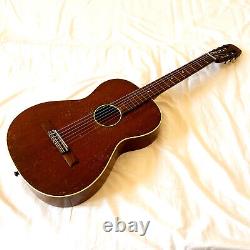 Rare guitare vintage Hoyer fabriquée en Allemagne dans les années 1950 ! Son très cool ! Lire l'annonce