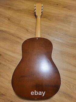 Vieille guitare Hopf de 1973 fabriquée en Allemagne