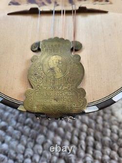 Vieille mandoline pour amateurs fabriquée en Allemagne