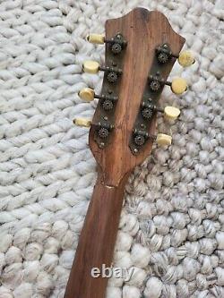 Vieille mandoline pour amateurs fabriquée en Allemagne