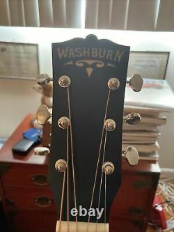 Washburn Made In USA Rsd-135 Acoustic Guitar Withohsc. Seulement 135 Made. L’a Coa Inclus